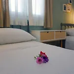 Bellis Perennis Argostoli (Kefalonia)